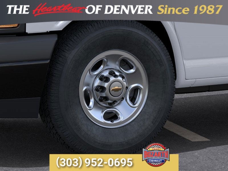 2025 Chevrolet Express Cargo Work Van - Photo 10