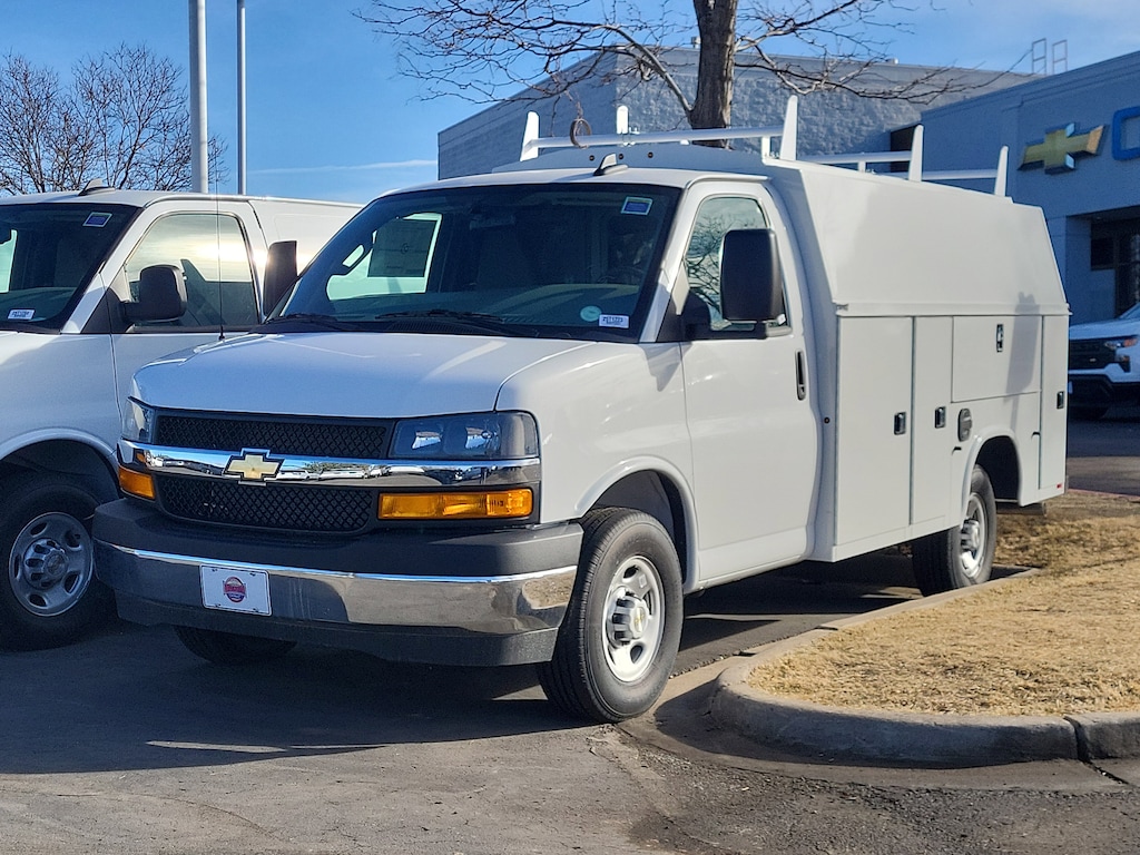 New 2025 Chevrolet Express Cutaway 3500 1WT Cutaway Van