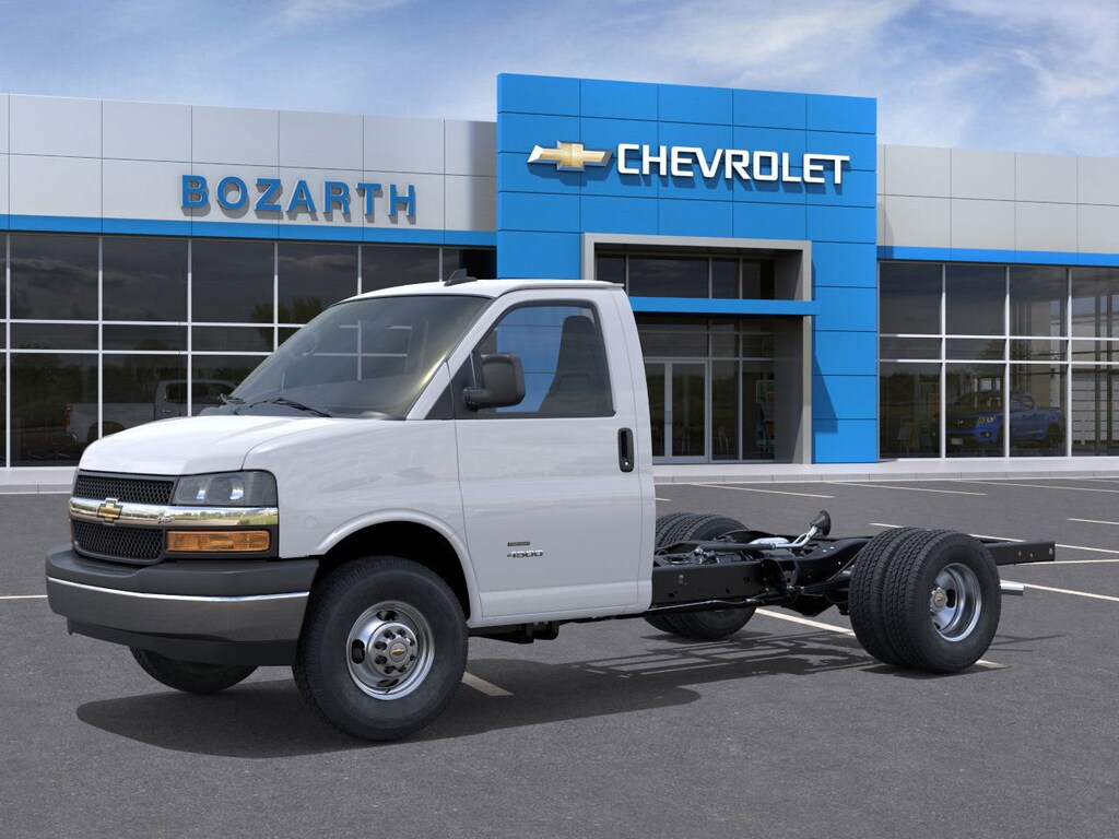 New 2026 Chevrolet Express Cutaway 3500 1WT Cutaway Van