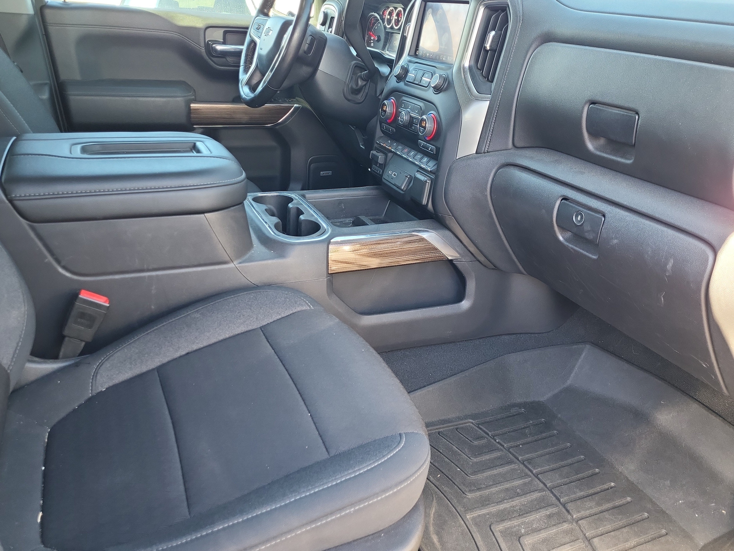 2020 Chevrolet Silverado 1500 RST - Photo 19