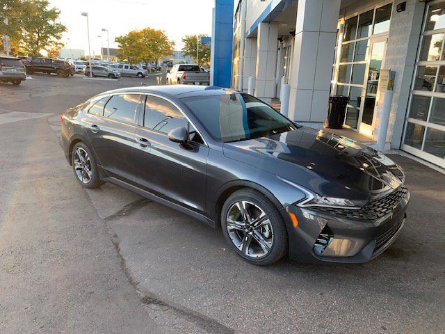 2022 Kia K5 EX photo 2