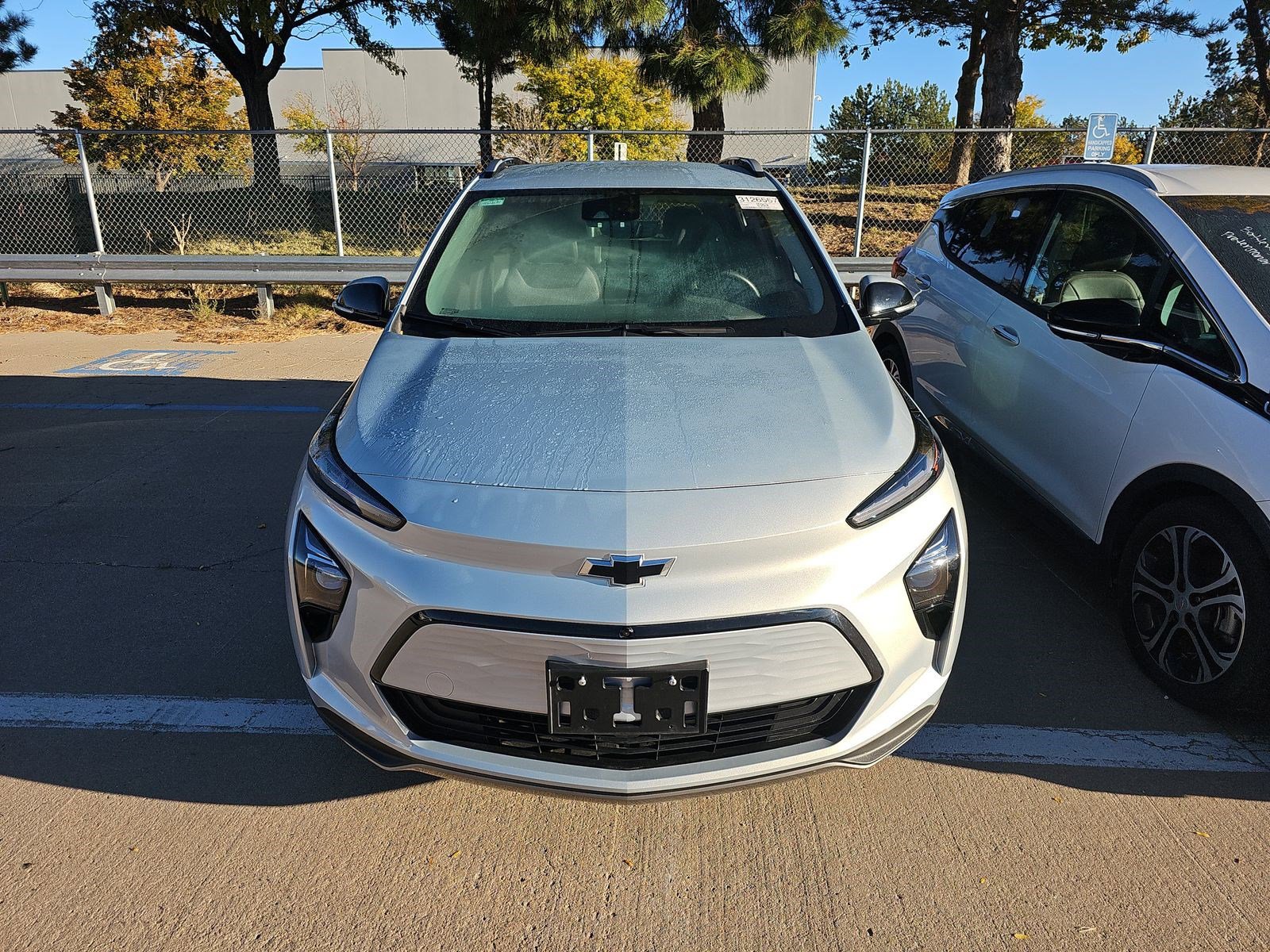 2023 Chevrolet Bolt EUV Premier photo 2