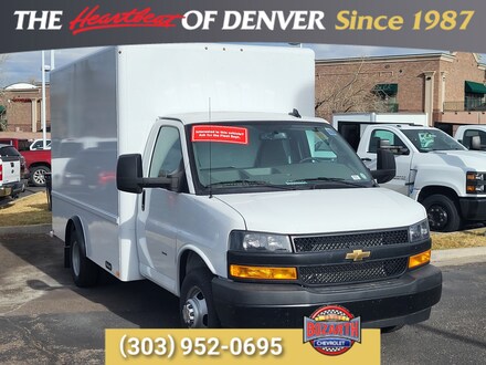 2025 Chevrolet Express Cutaway 3500 1WT Cutaway Van
