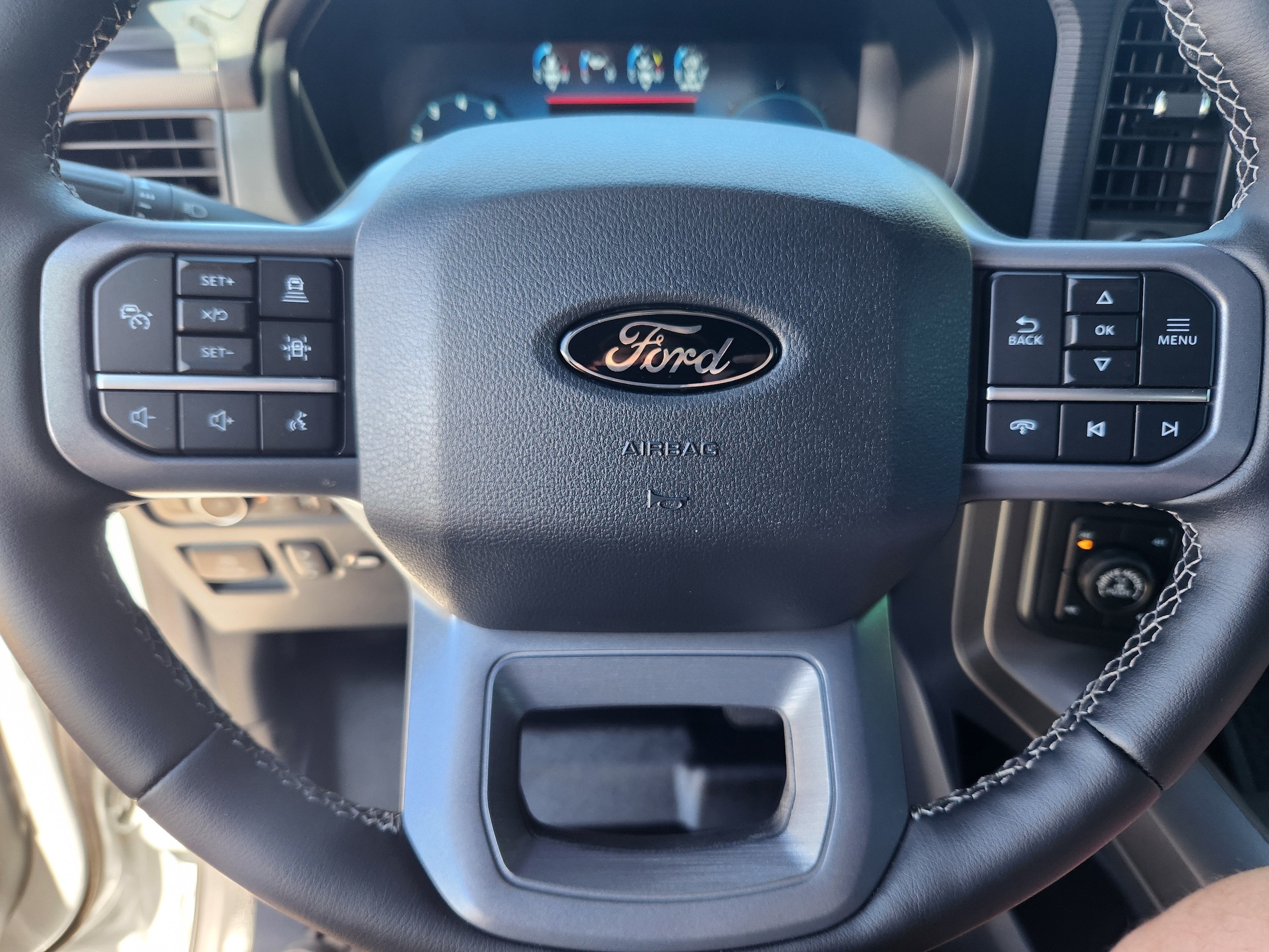 2025 Ford F-150 Lariat - Photo 39