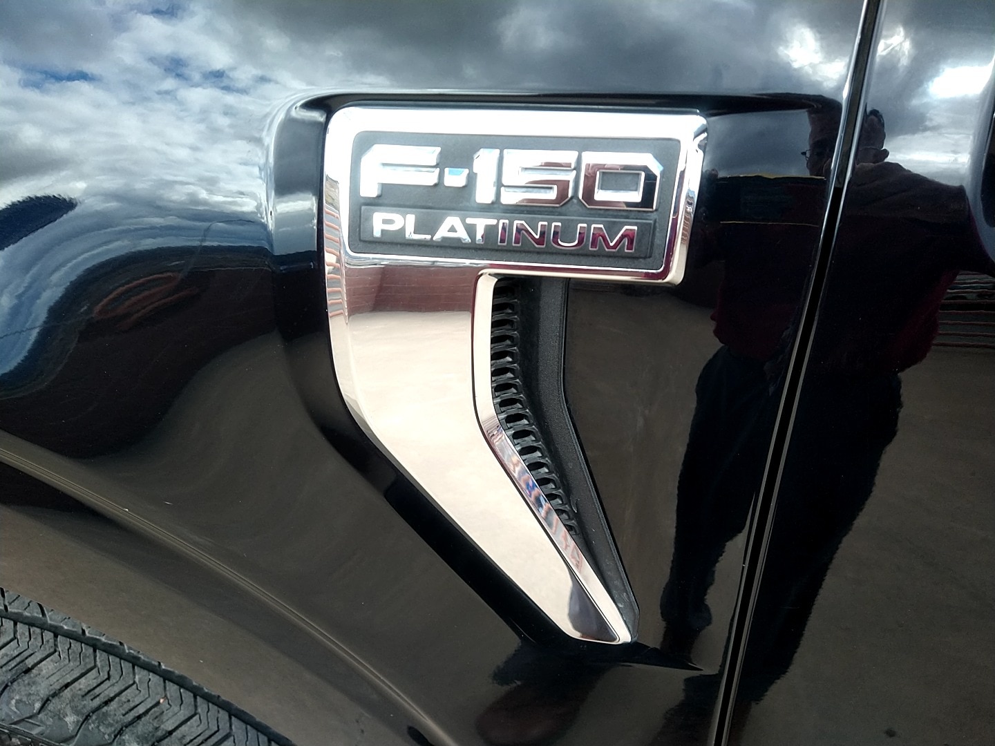 2023 Ford F-150 Platinum - Photo 17