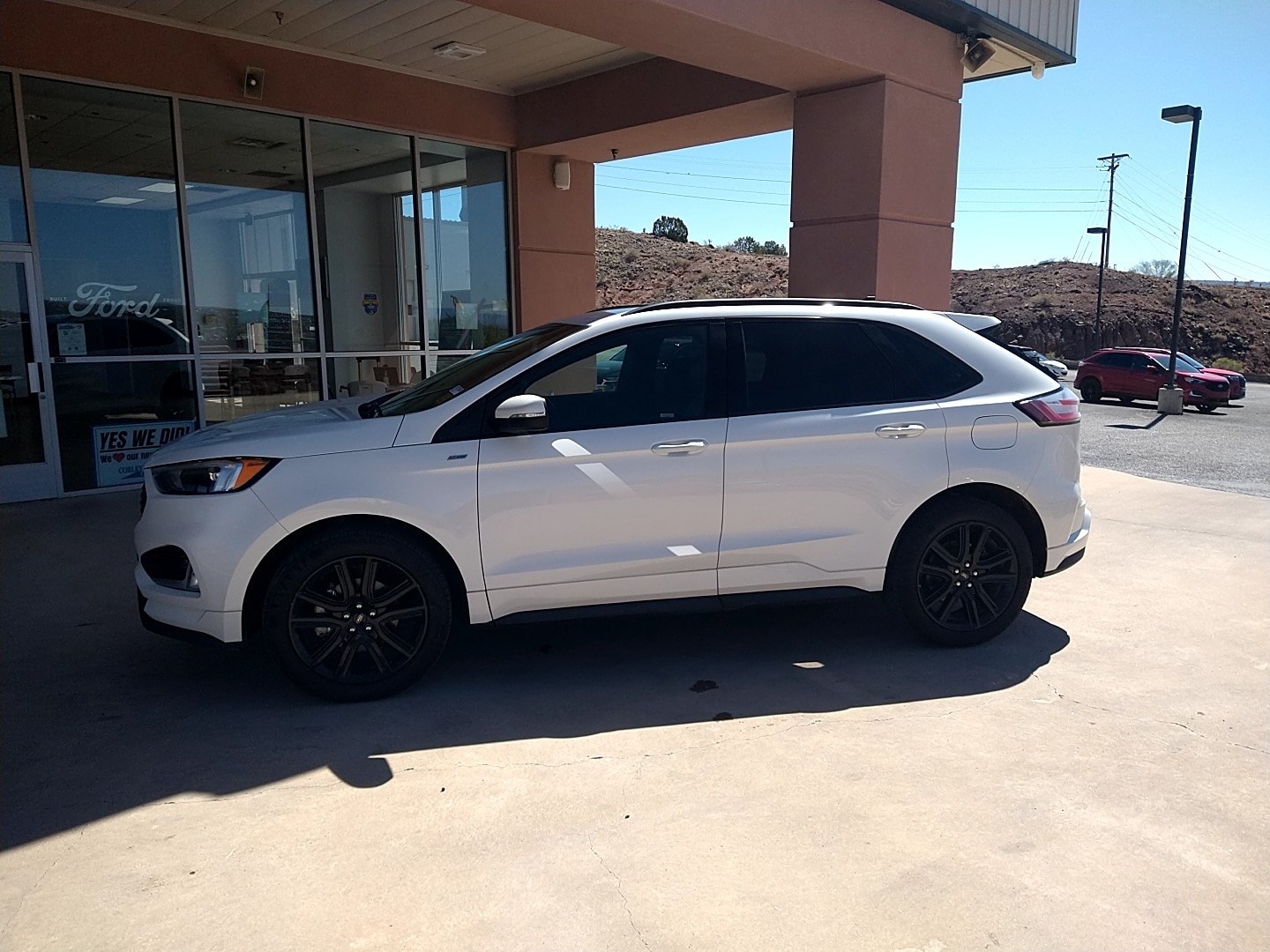 2020 Ford Edge ST-Line's photo