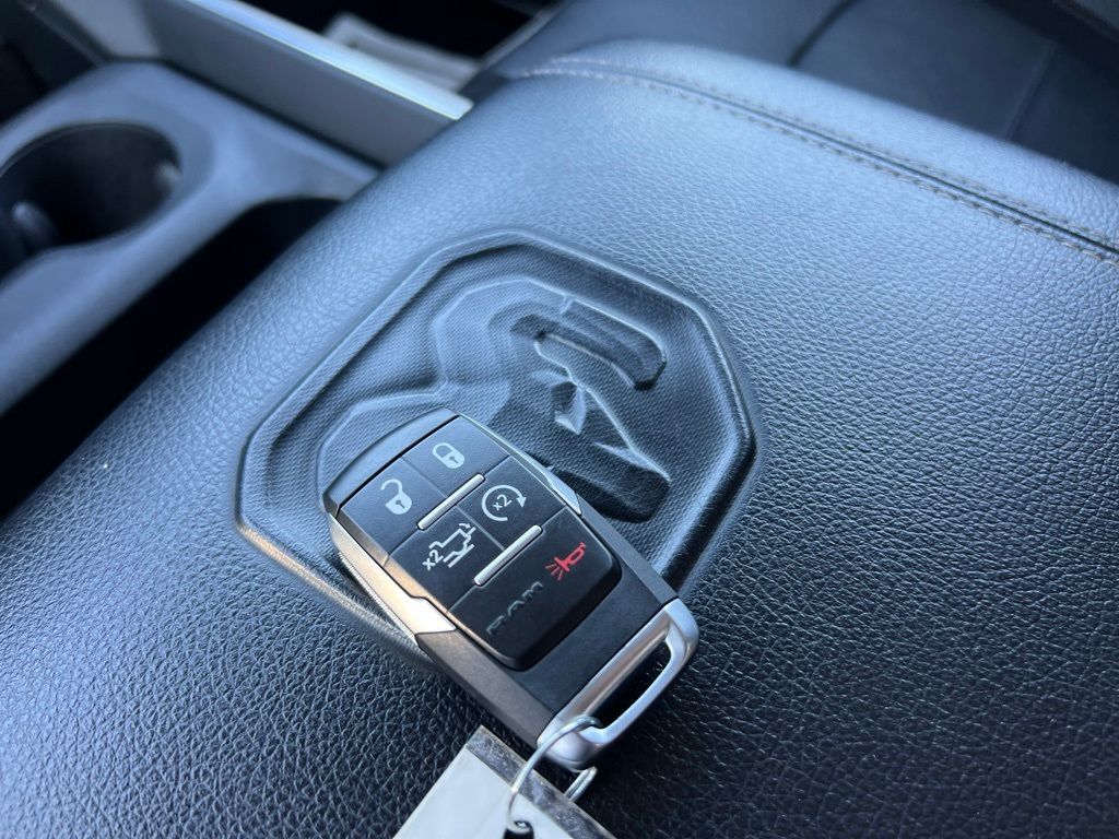 2024 RAM Ram 3500 Pickup Laramie - Photo 56