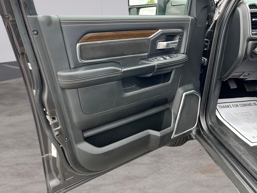 2024 RAM Ram 3500 Pickup Laramie - Photo 60