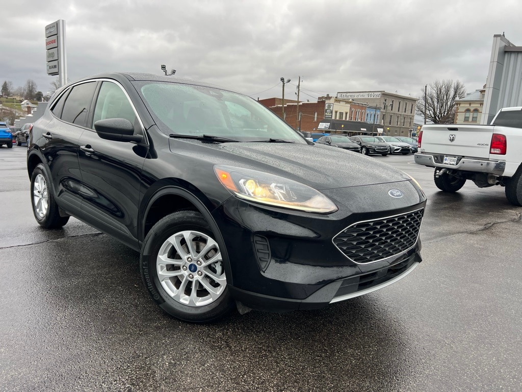 2022 Ford Escape SE's photo