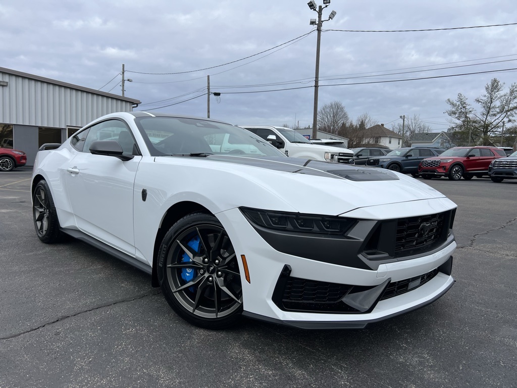 2024 Ford Mustang Dark Horse's photo
