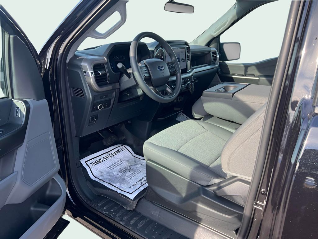 2025 Ford F-150 XL - Photo 10