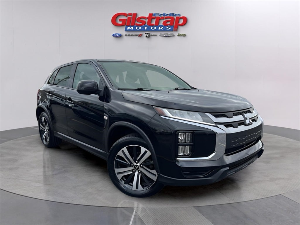 2020 Mitsubishi Outlander Sport ES's photo