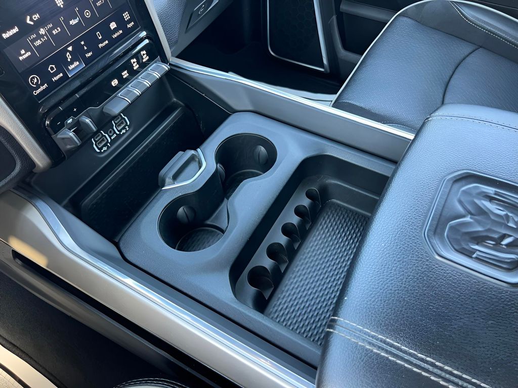2024 RAM Ram 3500 Pickup Laramie - Photo 36