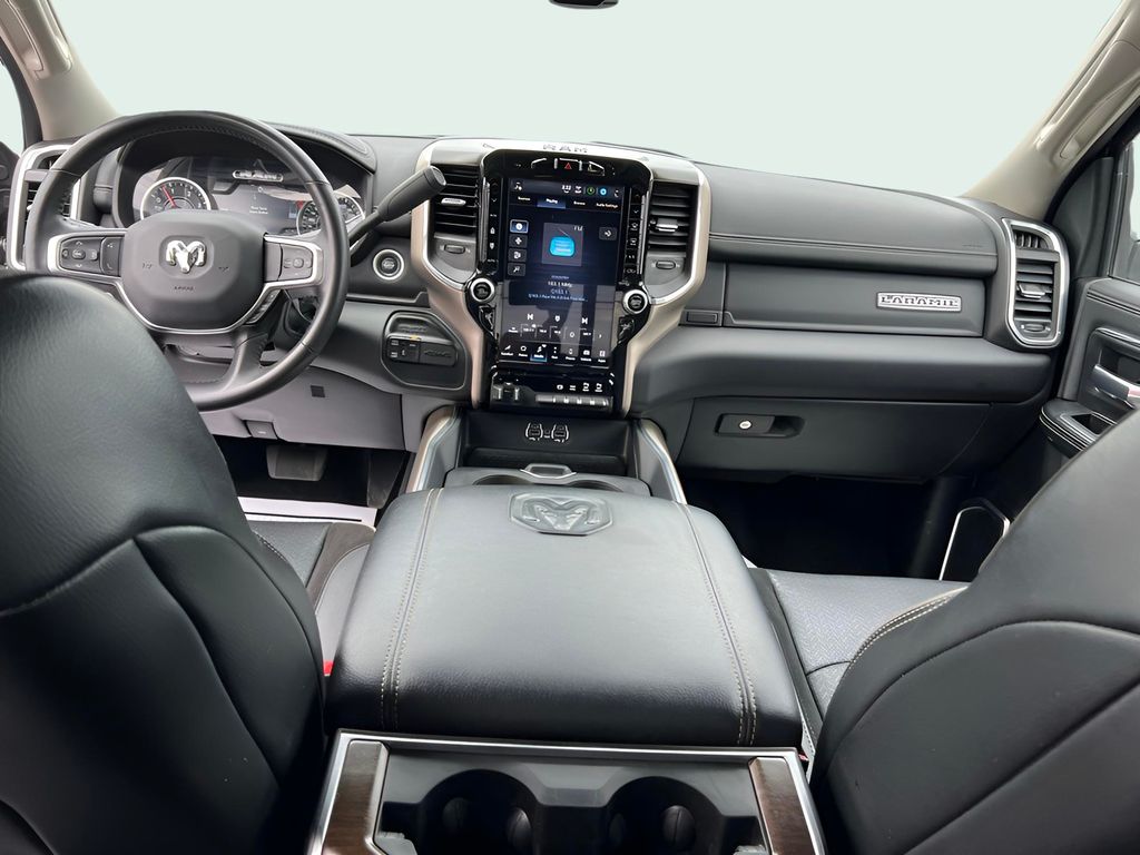 2024 RAM Ram 3500 Pickup Laramie - Photo 18