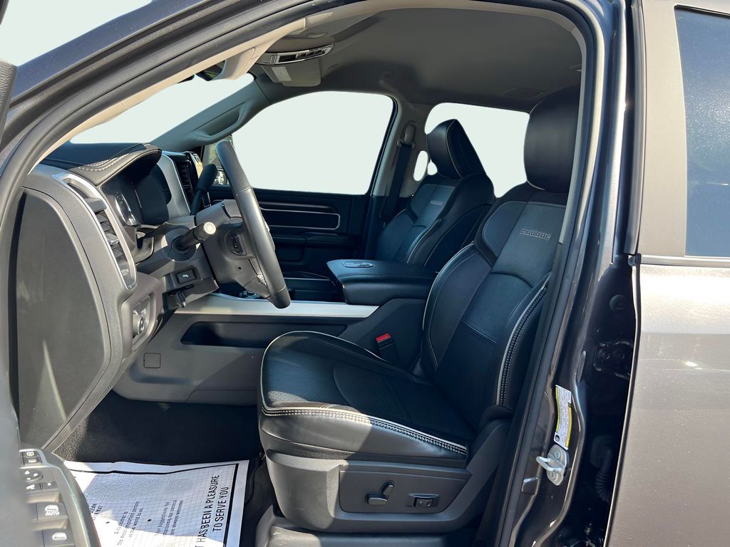 2024 RAM Ram 3500 Pickup Laramie - Photo 19