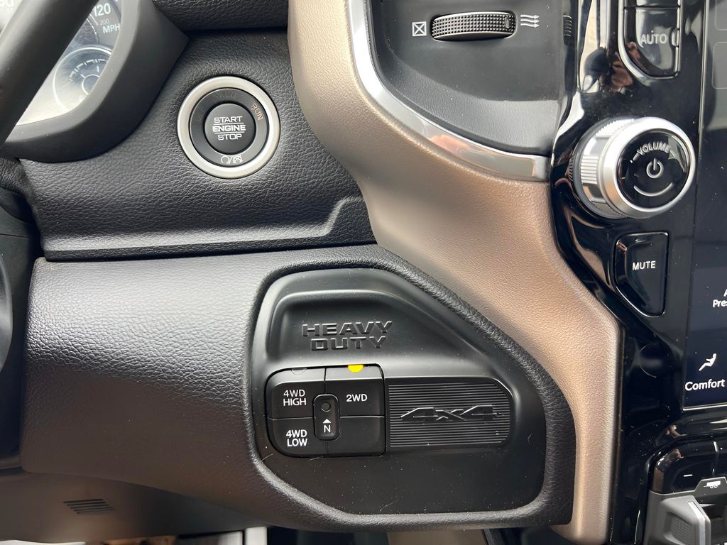 2024 RAM Ram 3500 Pickup Laramie - Photo 30