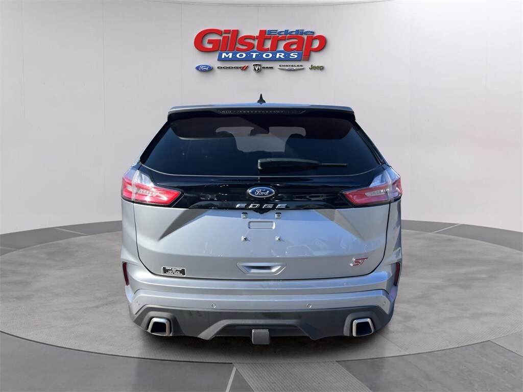 2022 Ford Edge ST photo 3