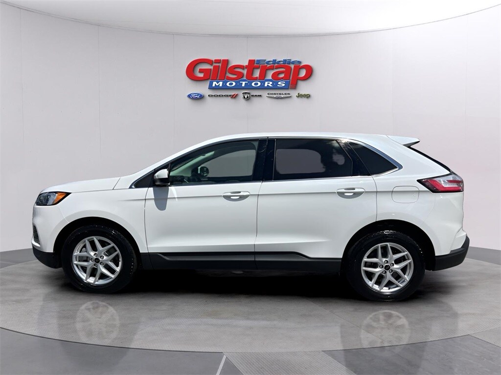 2024 Ford Edge SEL photo 3
