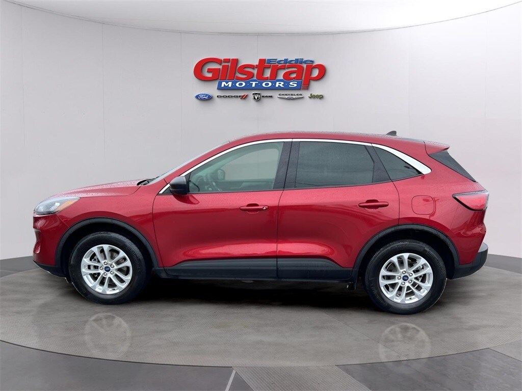 2022 Ford Escape SE photo 3