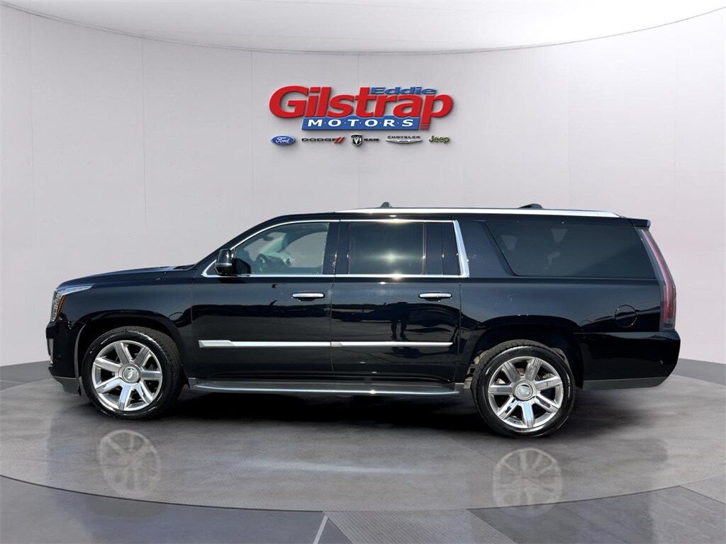2019 Cadillac Escalade ESV Luxury photo 3