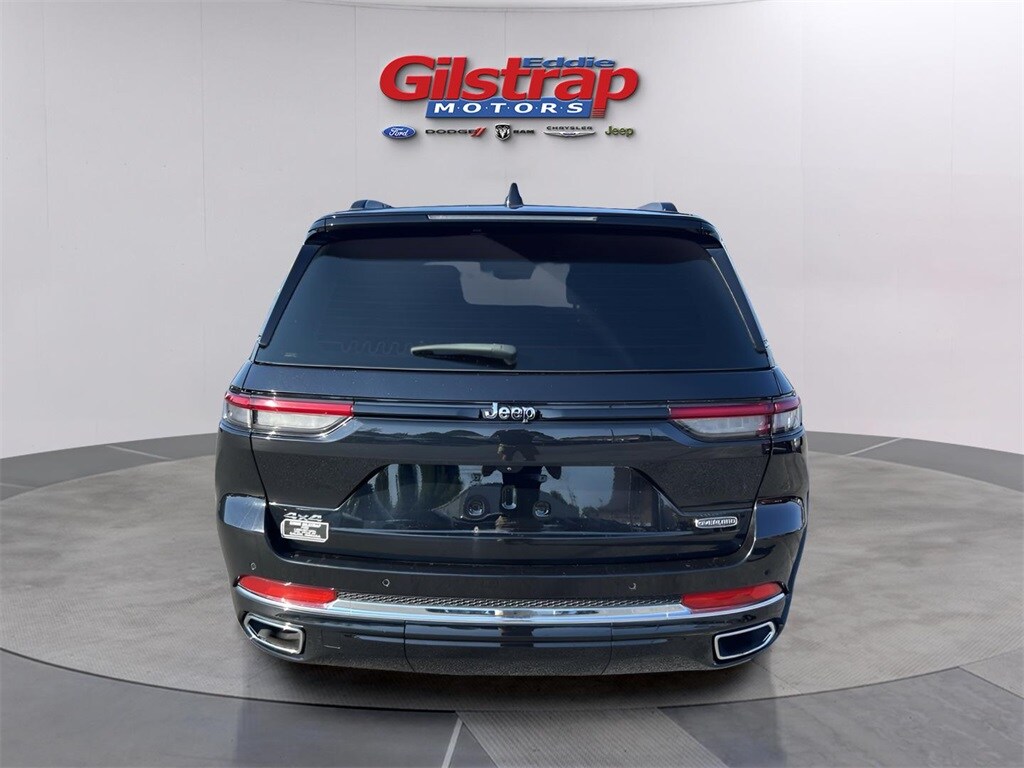 2022 Jeep Grand Cherokee Overland photo 2