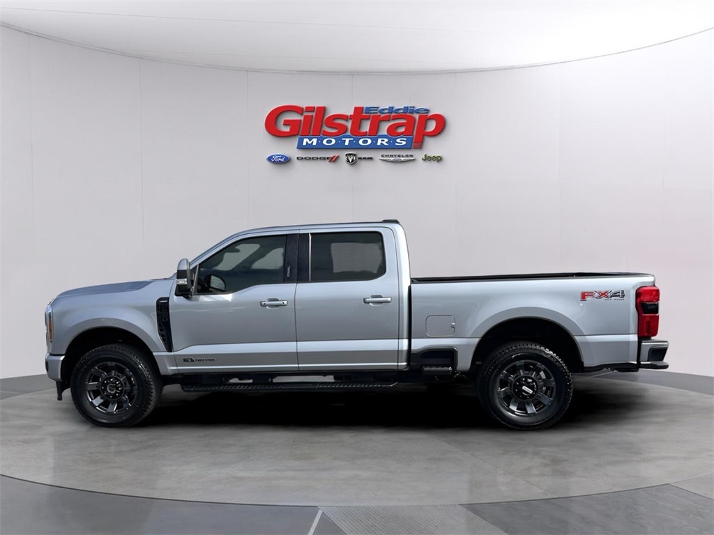 Used 2023 Ford F-250SD Lariat Truck