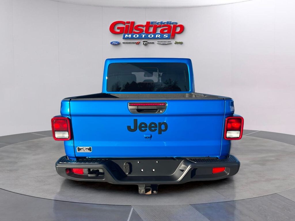 Used 2024 Jeep Gladiator Sport Truck