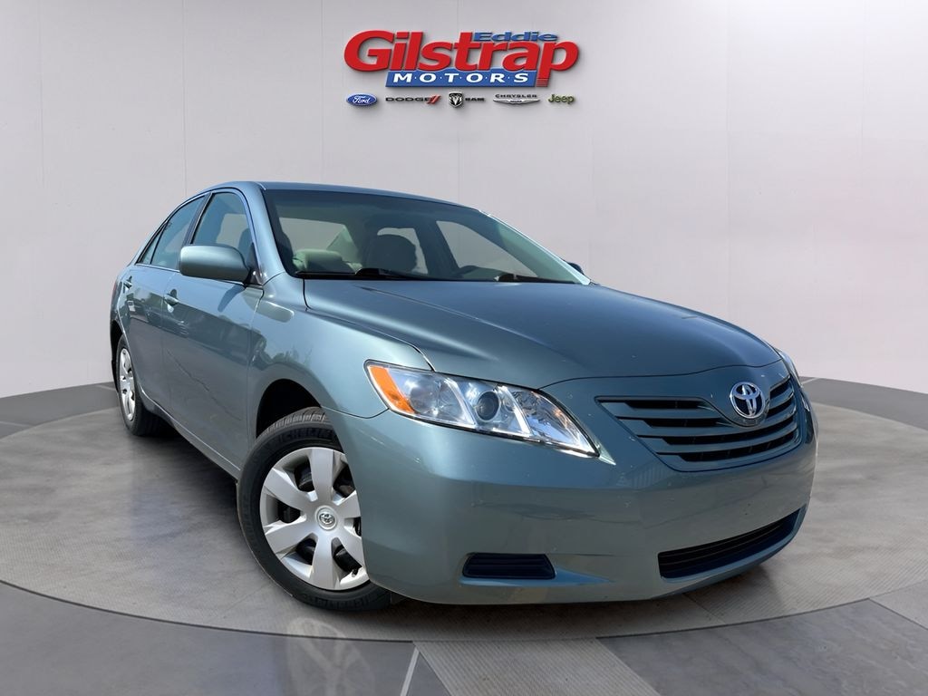 Used 2009 Toyota Camry SE Sedan