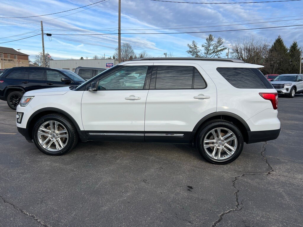 Used 2017 Ford Explorer XLT SUV
