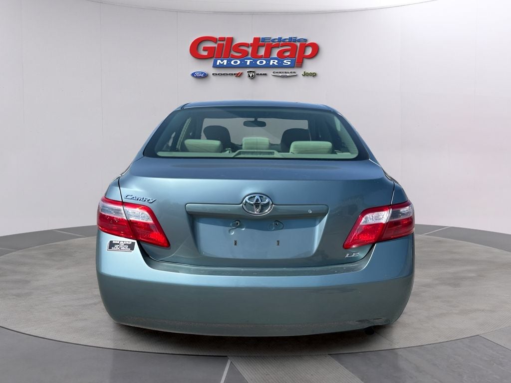 Used 2009 Toyota Camry SE Sedan