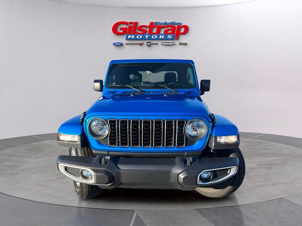 Used 2024 Jeep Gladiator Sport Truck