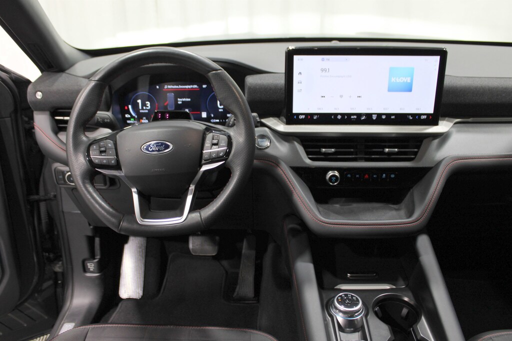 Used 2025 Ford Explorer ST-Line SUV