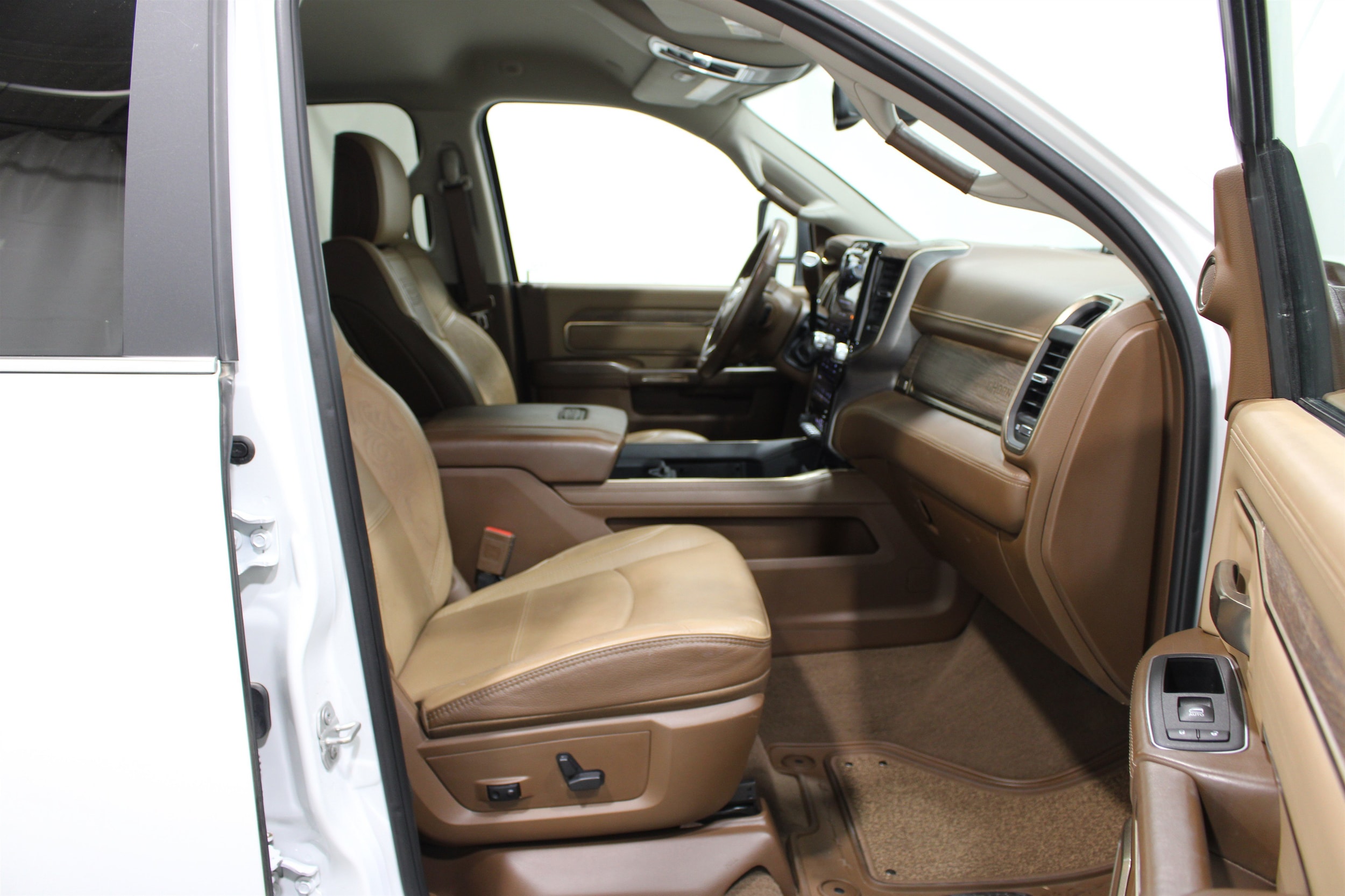2024 RAM Ram 2500 Pickup Laramie Longhorn - Photo 27