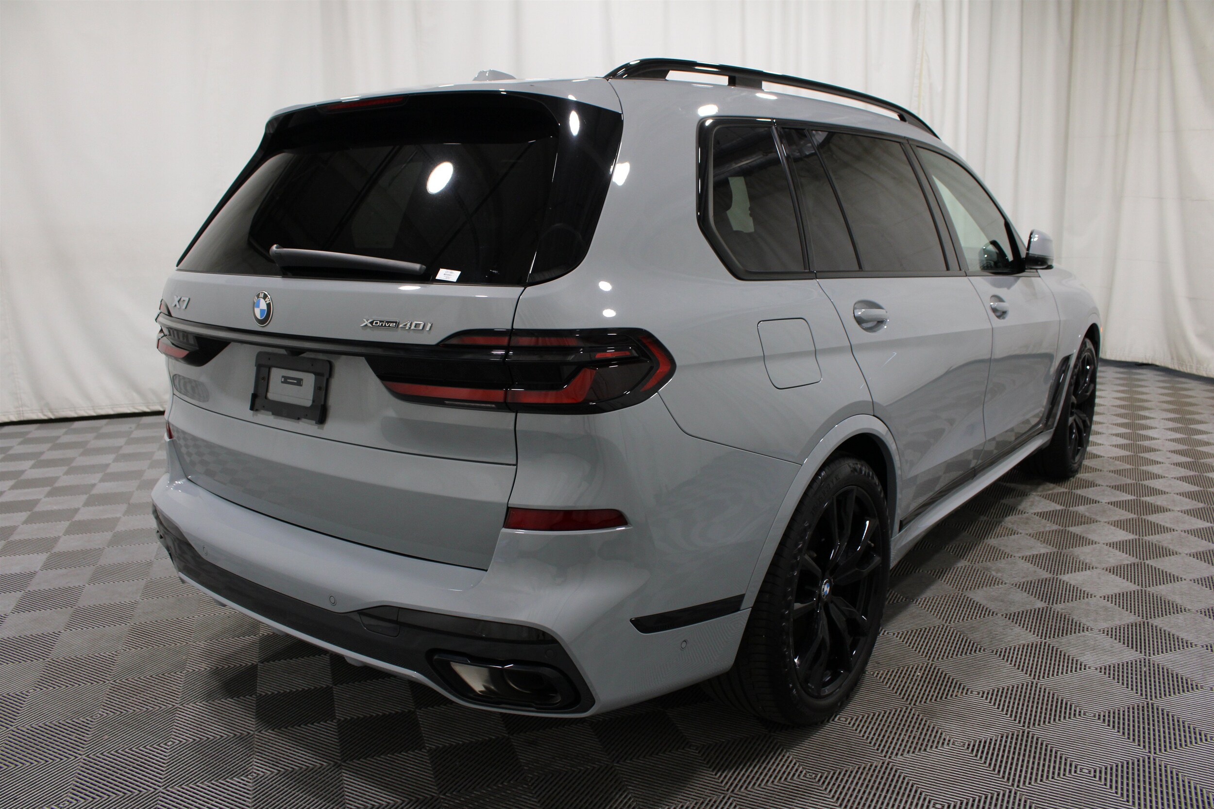 2025 BMW X7 40i - Photo 38