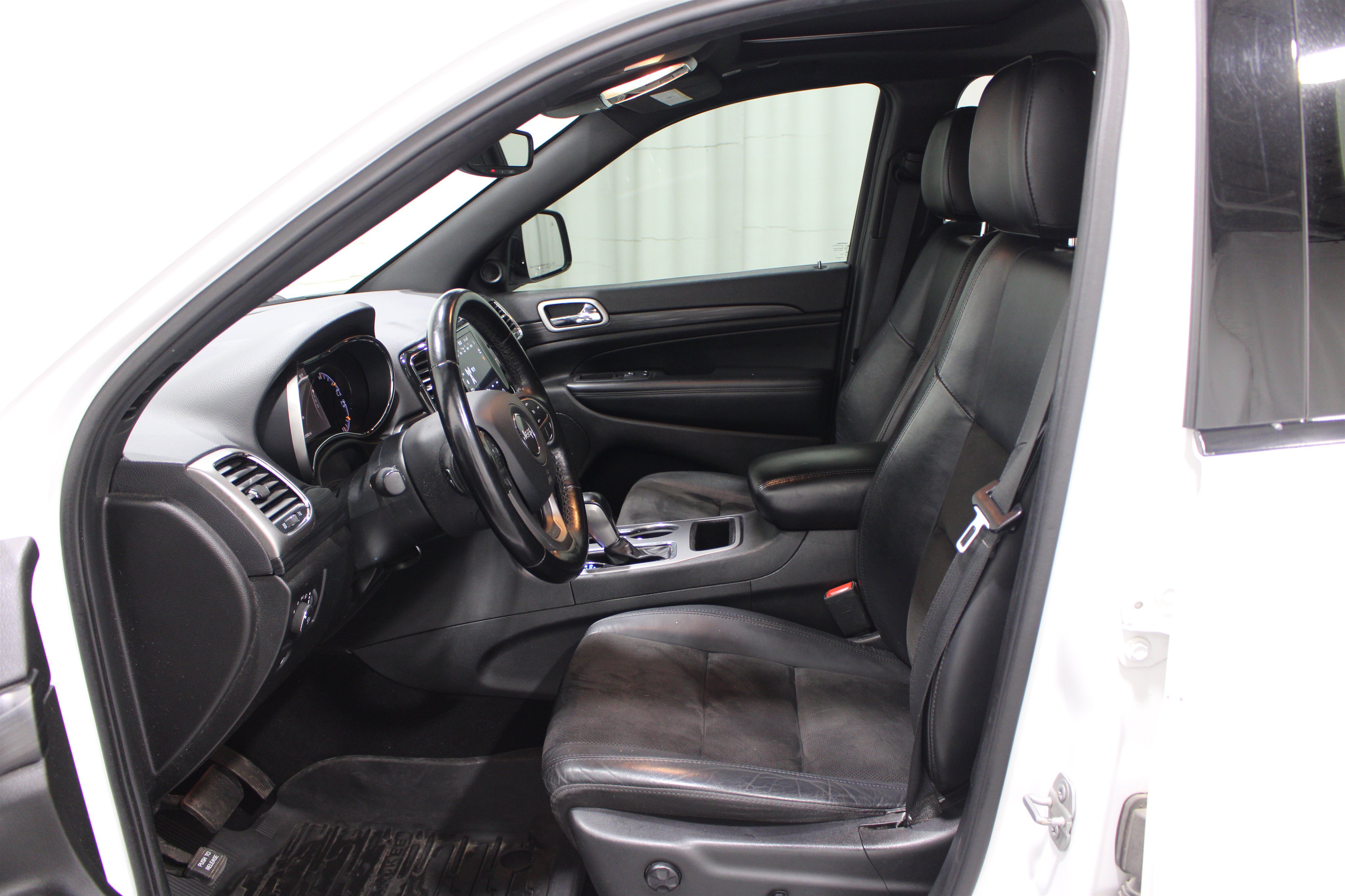 Used 2020 Jeep Grand Cherokee Altitude SUV