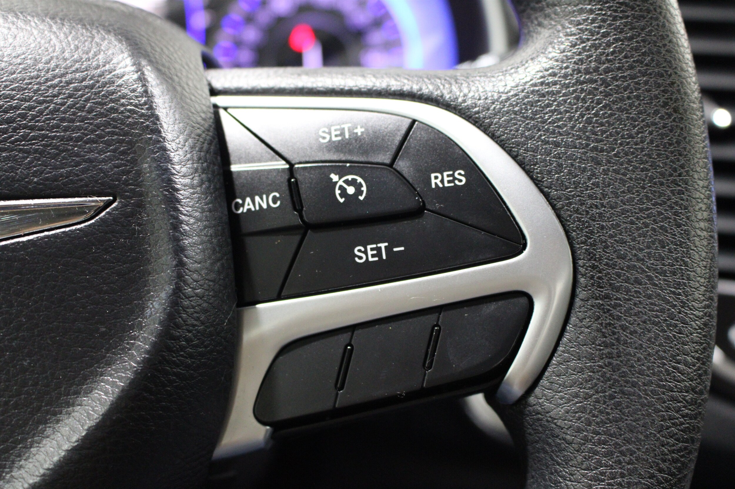 2015 Chrysler 200 Limited - Photo 12