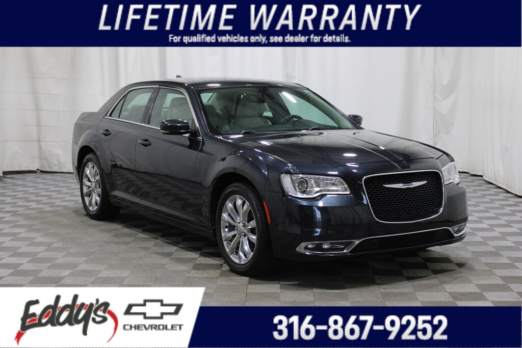 Used 2017 Chrysler 300 Limited Sedan