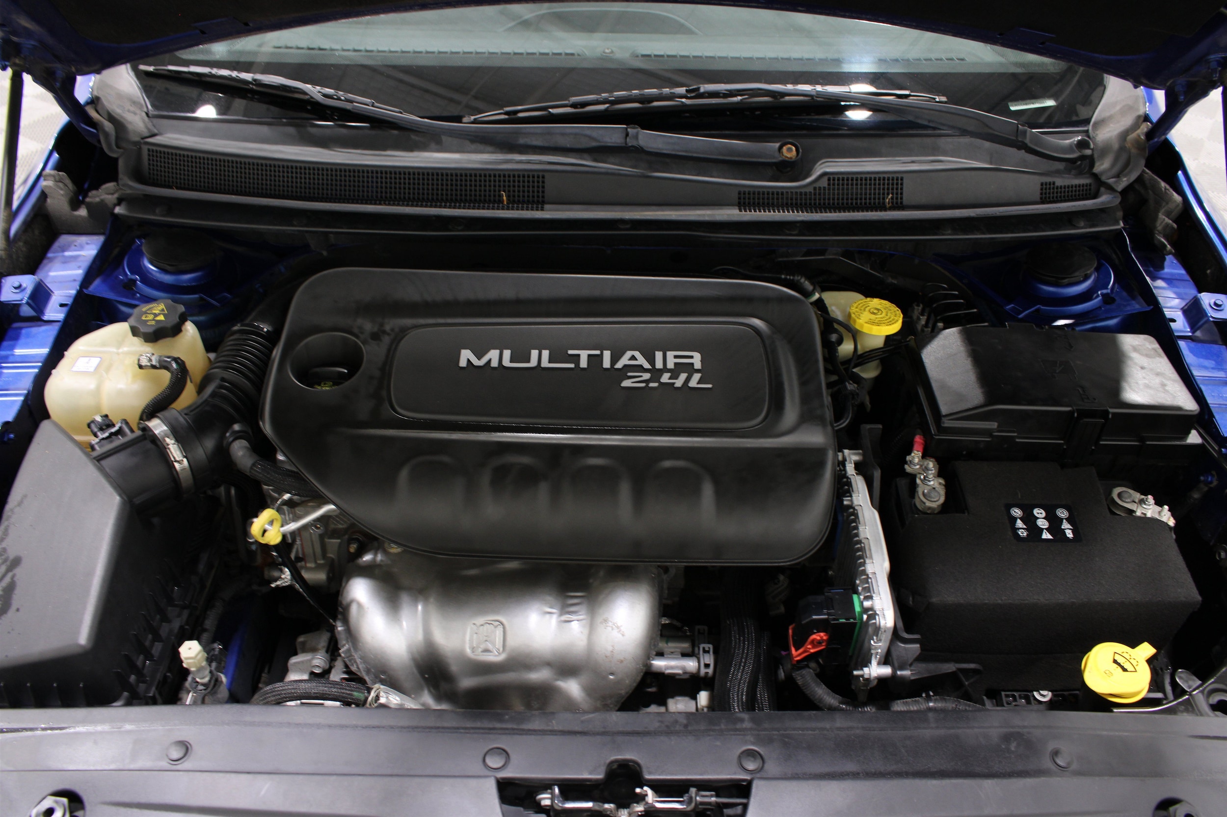 2015 Chrysler 200 Limited - Photo 34