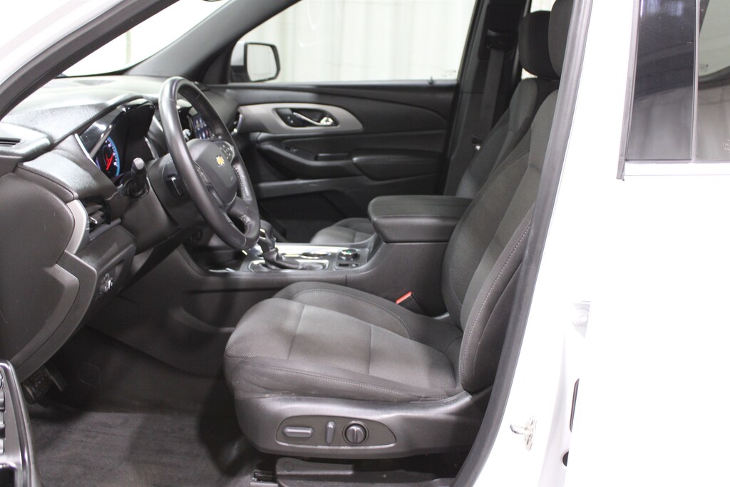 Used 2022 Chevrolet Traverse LT Cloth w/1LT SUV