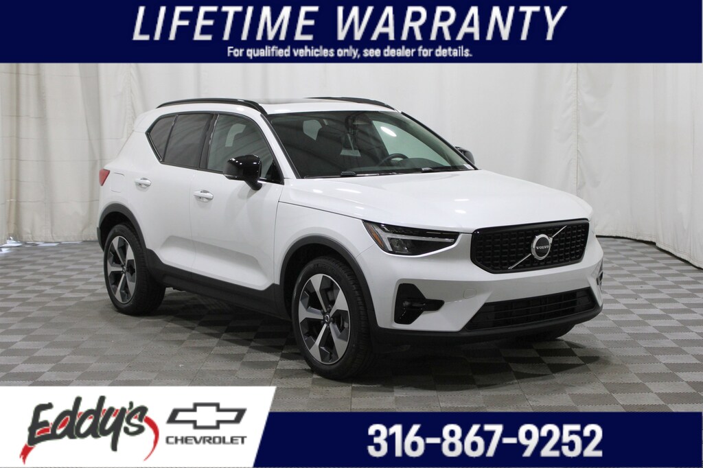Used 2023 Volvo XC40 B5 AWD Plus Dark SUV