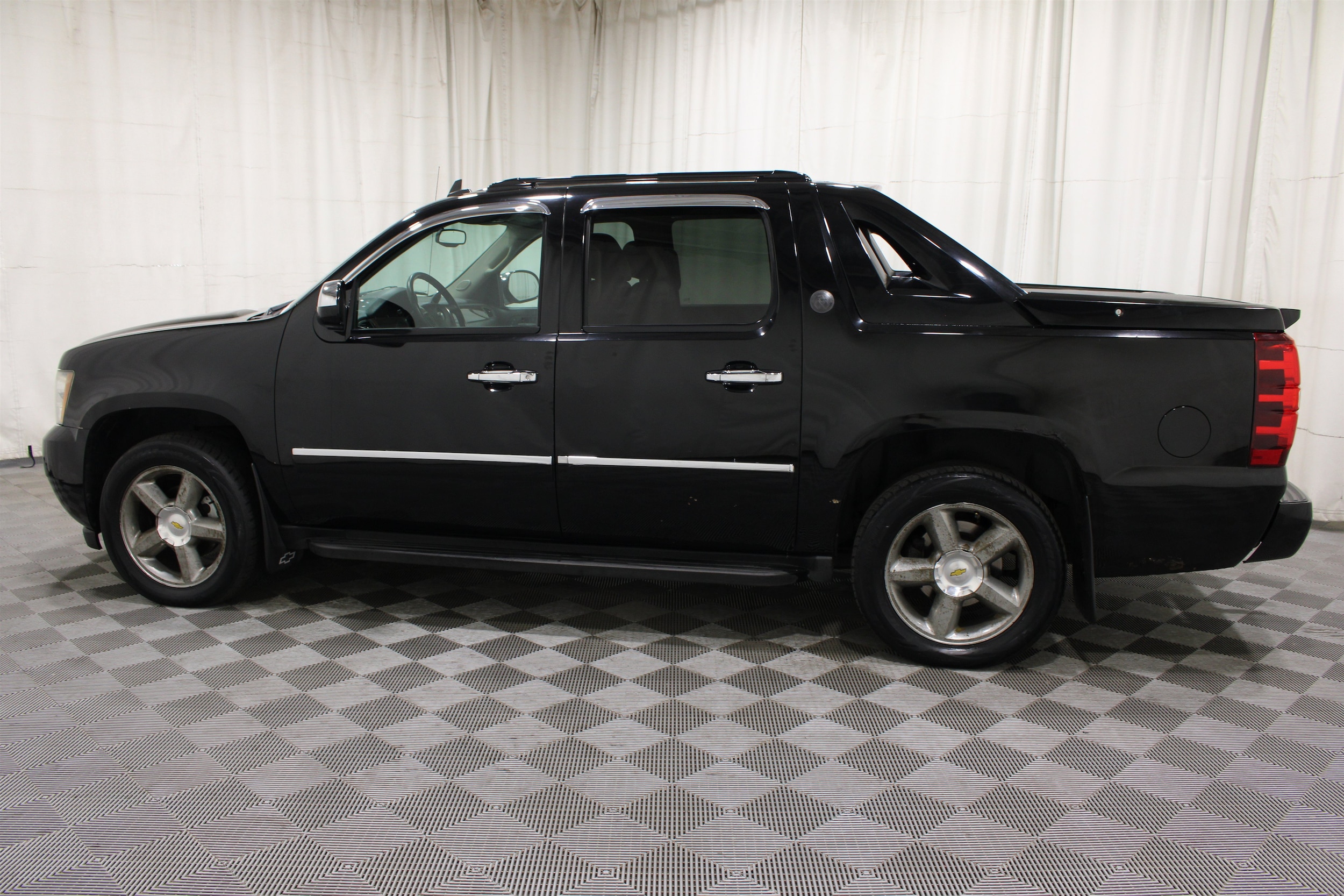 2013 Chevrolet Avalanche LTZ - Photo 31