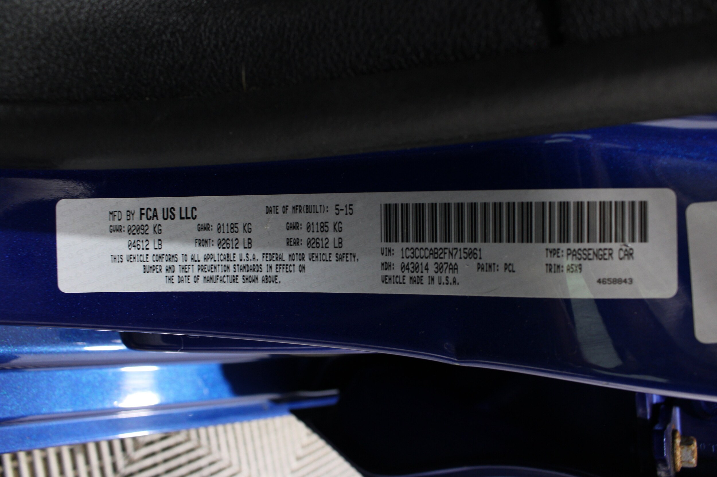 2015 Chrysler 200 Limited - Photo 33