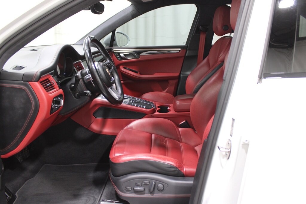 Used 2015 Porsche Macan Turbo SUV