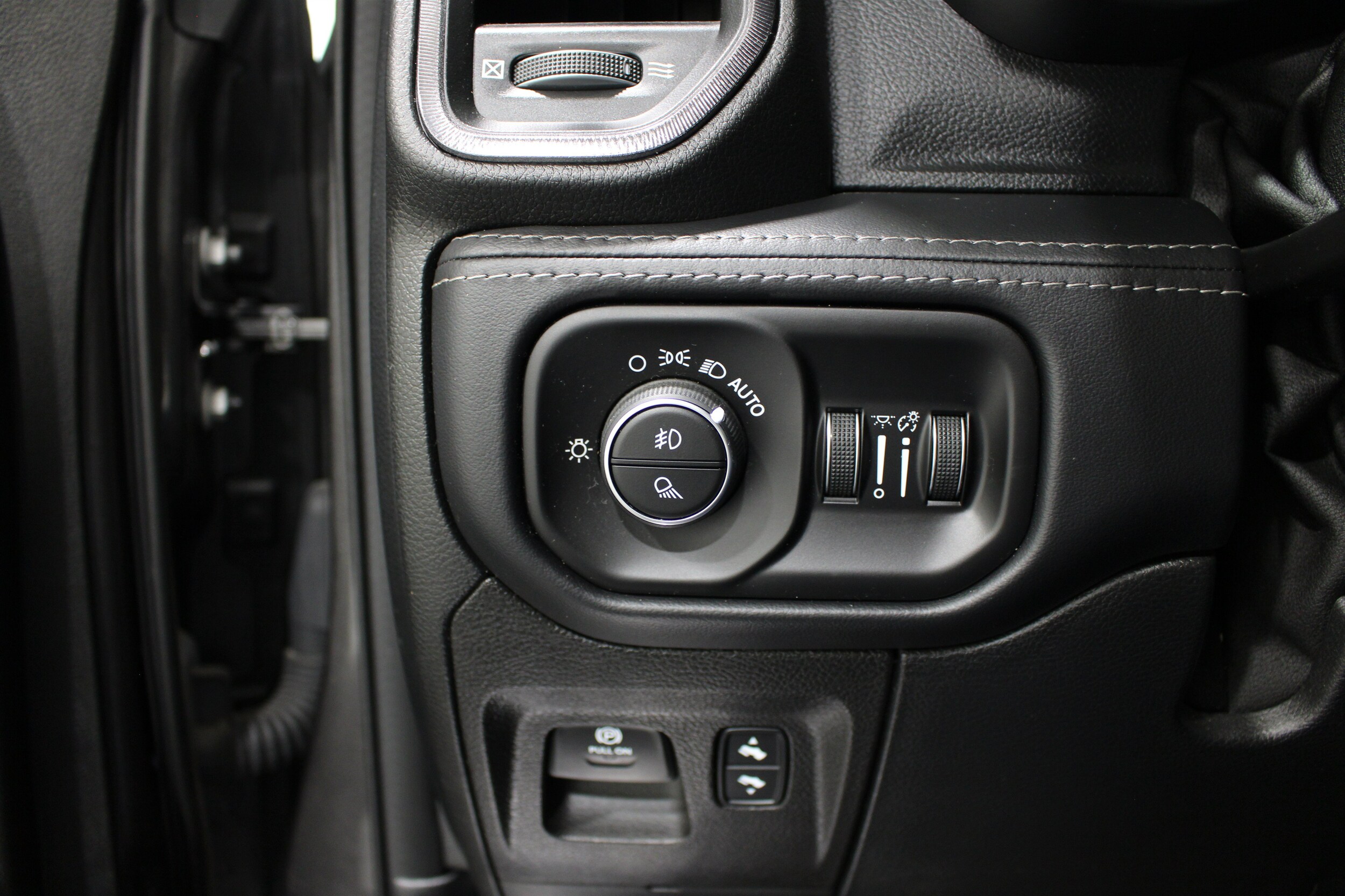2021 RAM Ram 1500 Pickup TRX - Photo 8