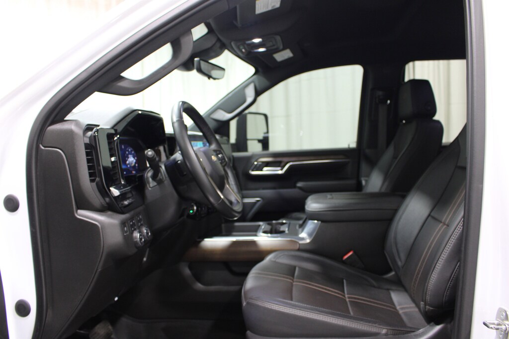 Used 2024 Chevrolet Silverado 2500 HD High Country Truck Crew Cab