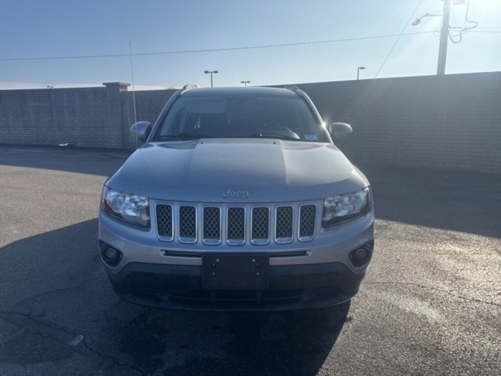 Used 2015 Jeep Compass Latitude FWD SUV