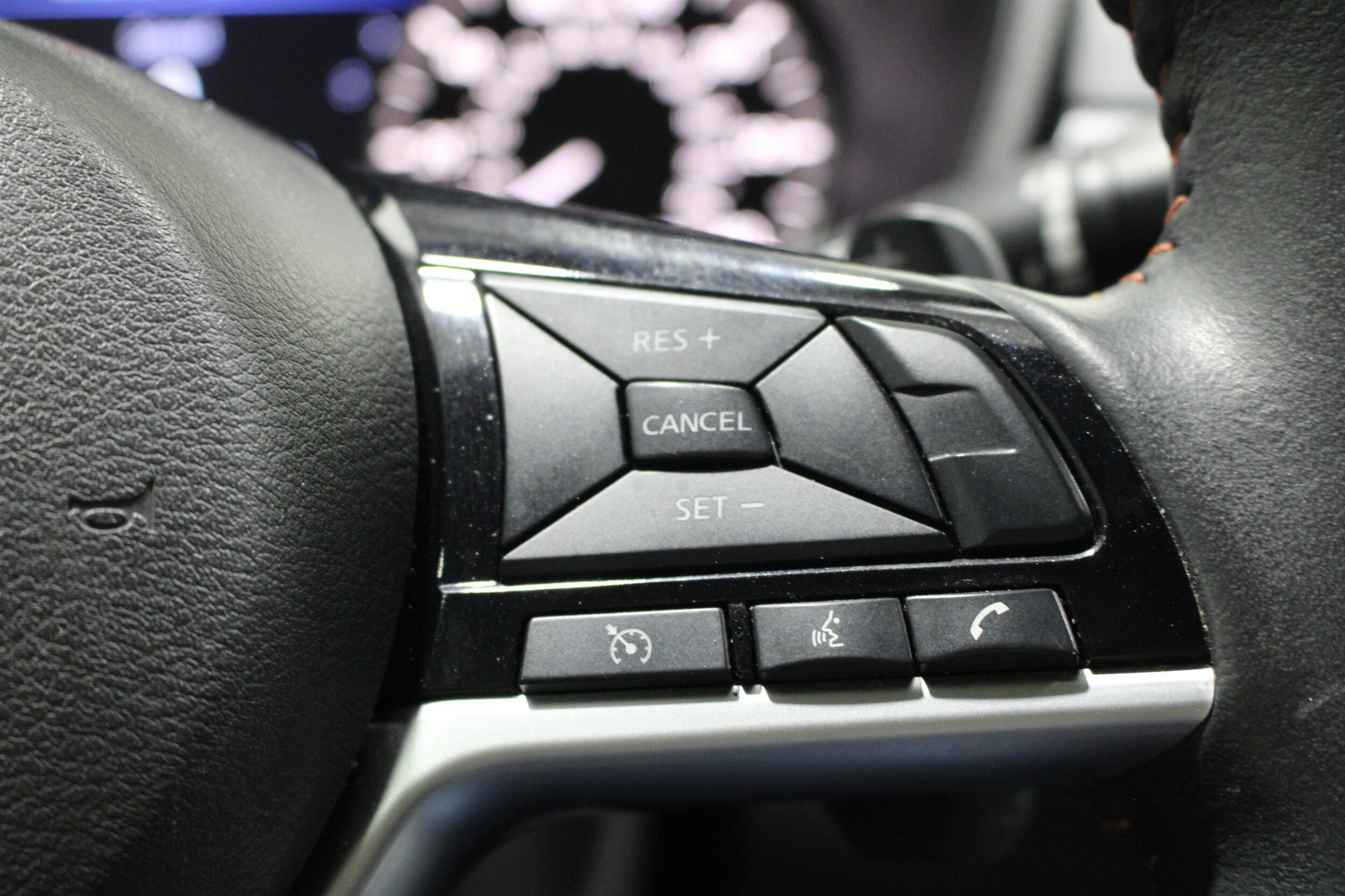 2023 Nissan Altima SR - Photo 12