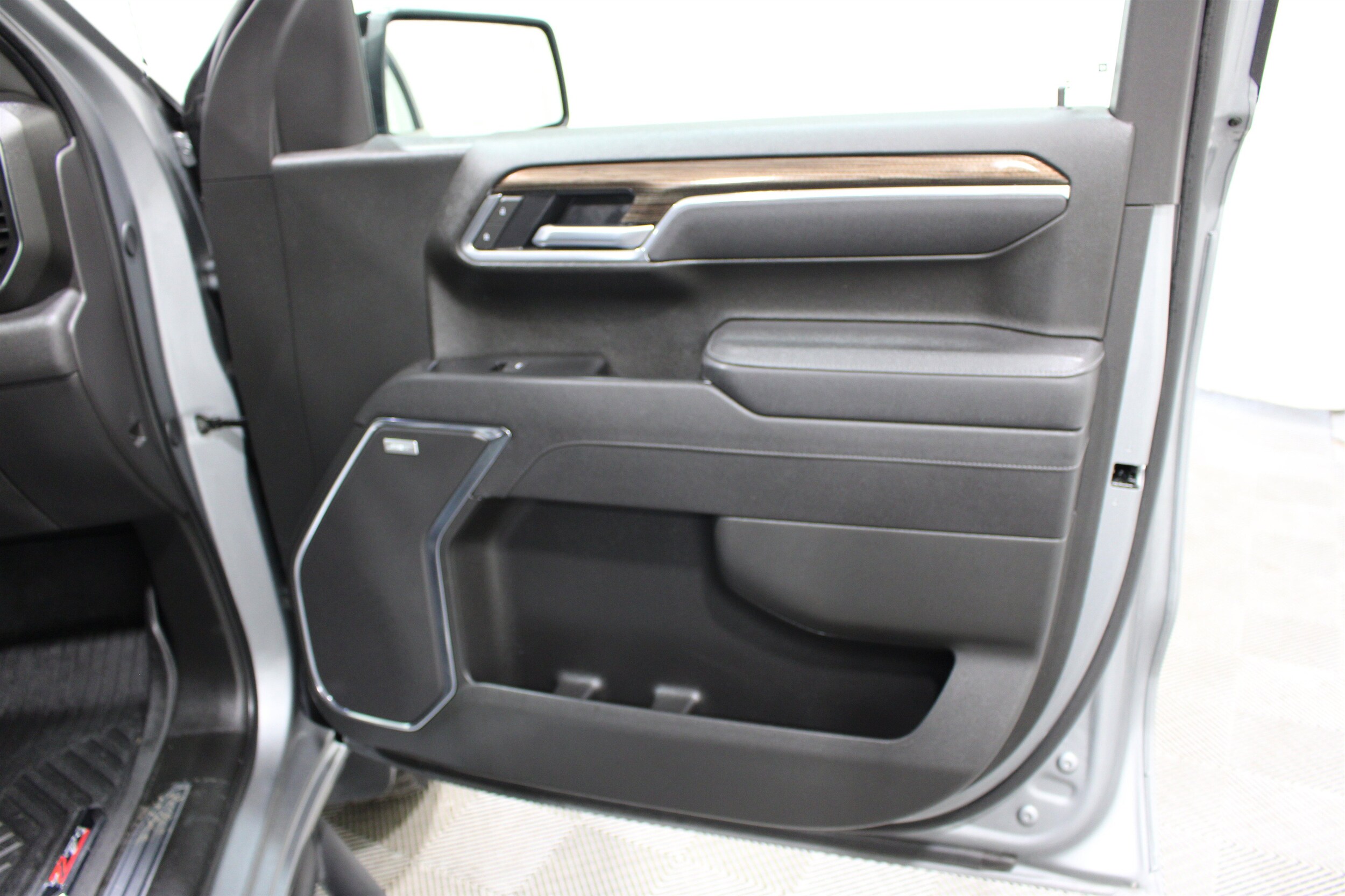 2025 Chevrolet Silverado 1500 LT Trail Boss - Photo 26