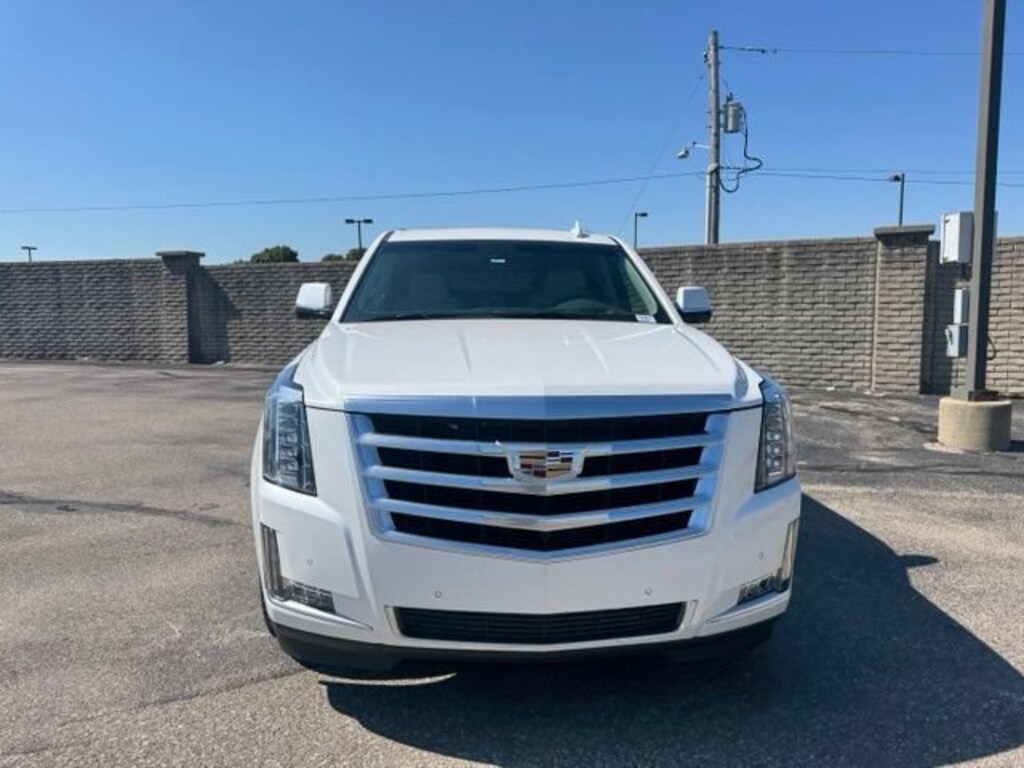 Used 2019 Cadillac Escalade Luxury SUV