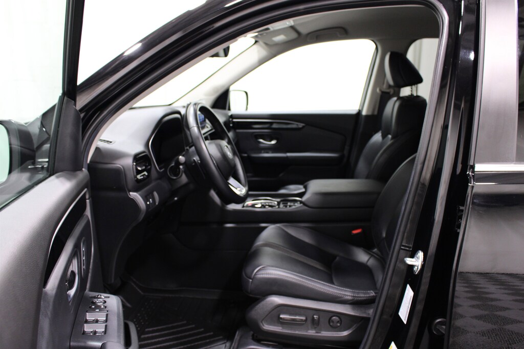 Used 2025 Honda Pilot EX-L SUV